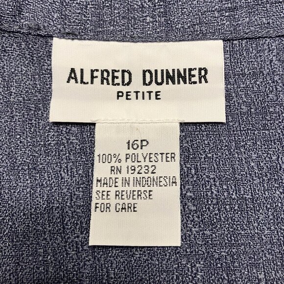 Alfred Dunner Slate Button down embroidered blouse Short sleeve 16P petite NWT - Picture 2 of 8